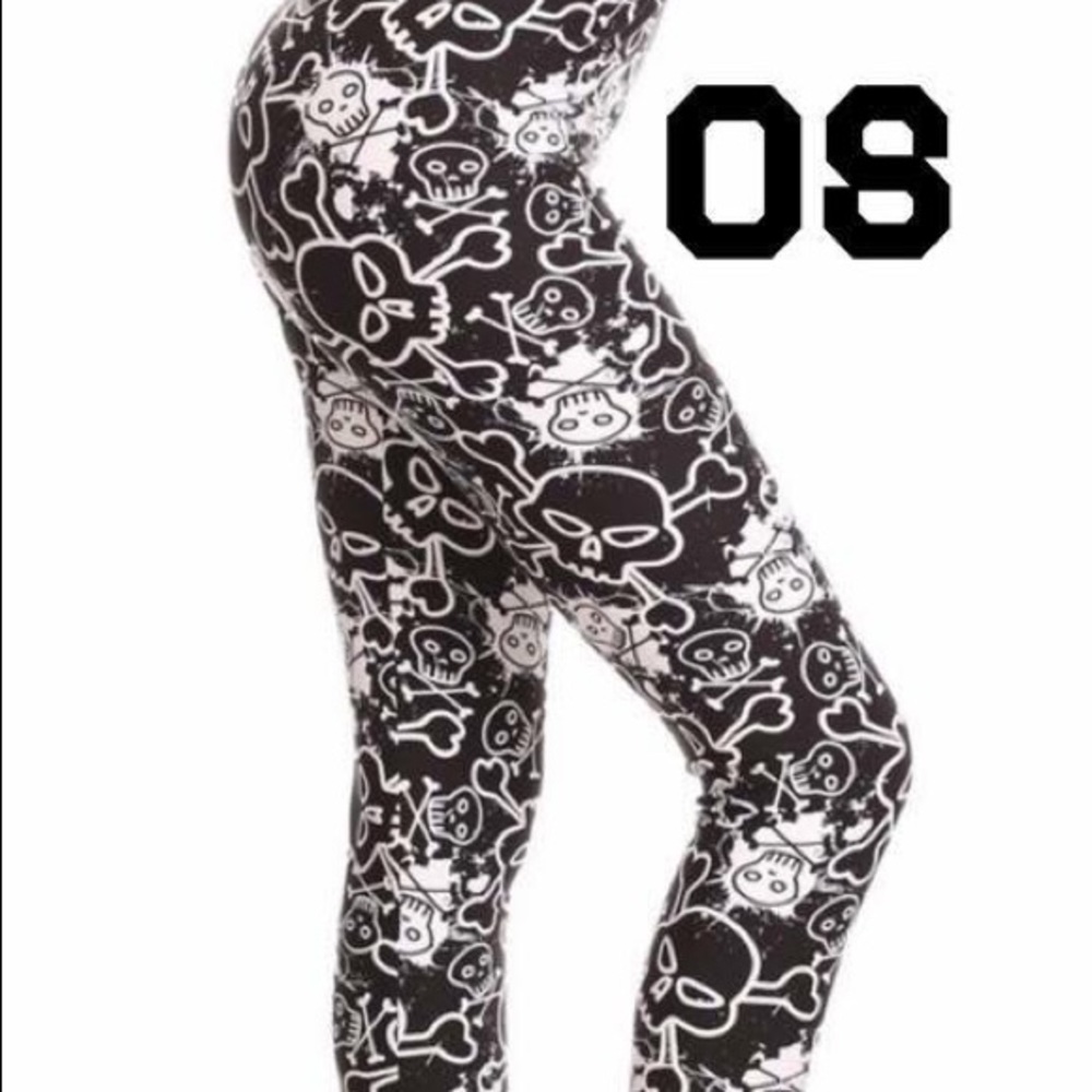 Skull and crossbones leggings
